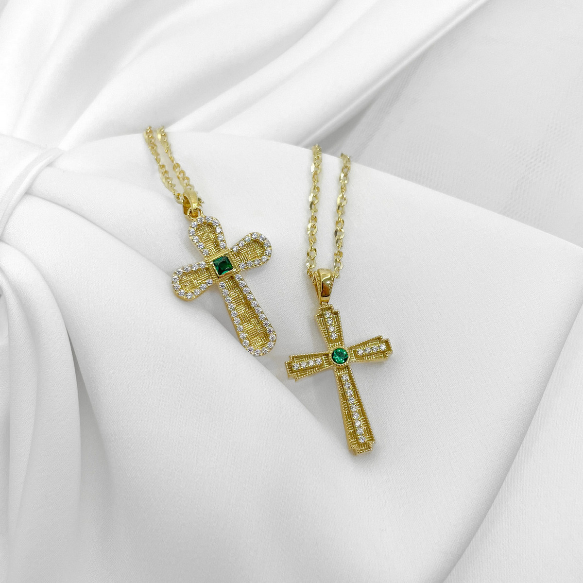 Βυζαντινοί Σταυροί: Η Κλασική Πίστη σε Μοντέρνο Στυλ