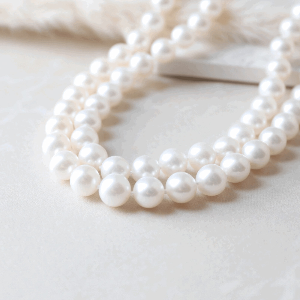 4 Tips to keep your pearls shiny.