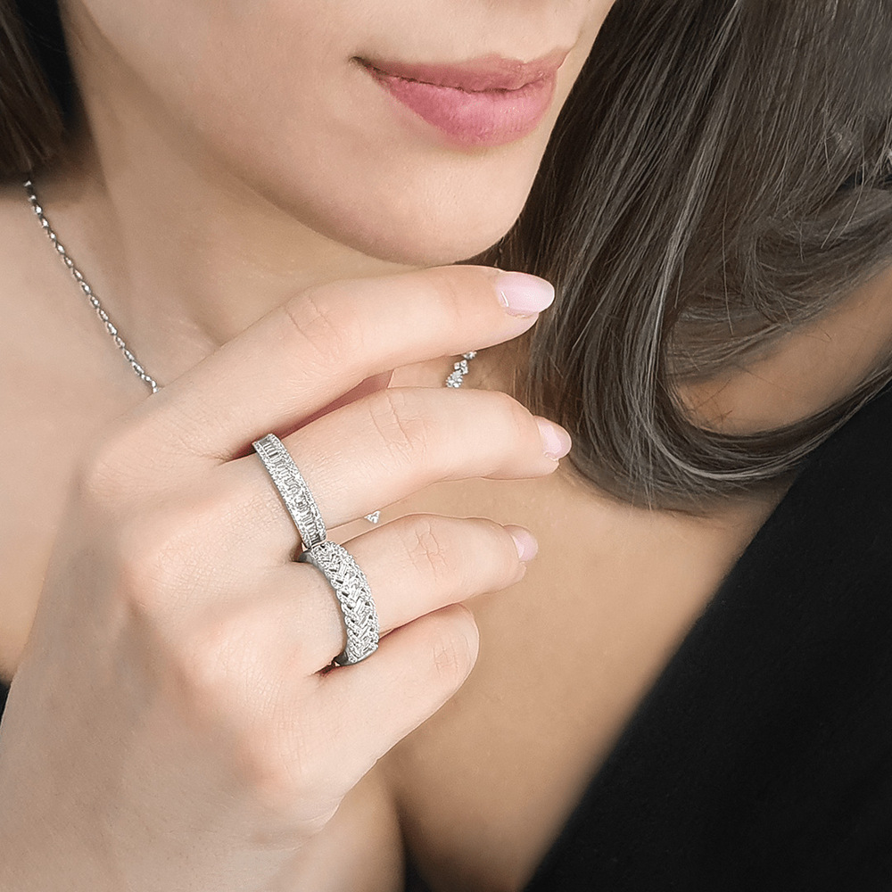 Eternity Bands and Wedding Rings: The Perfect Pairing for Timeless Elegance