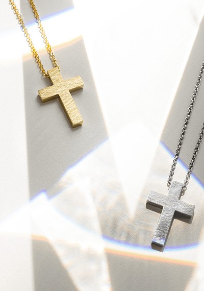 How do I choose the appropriate Men's Cross