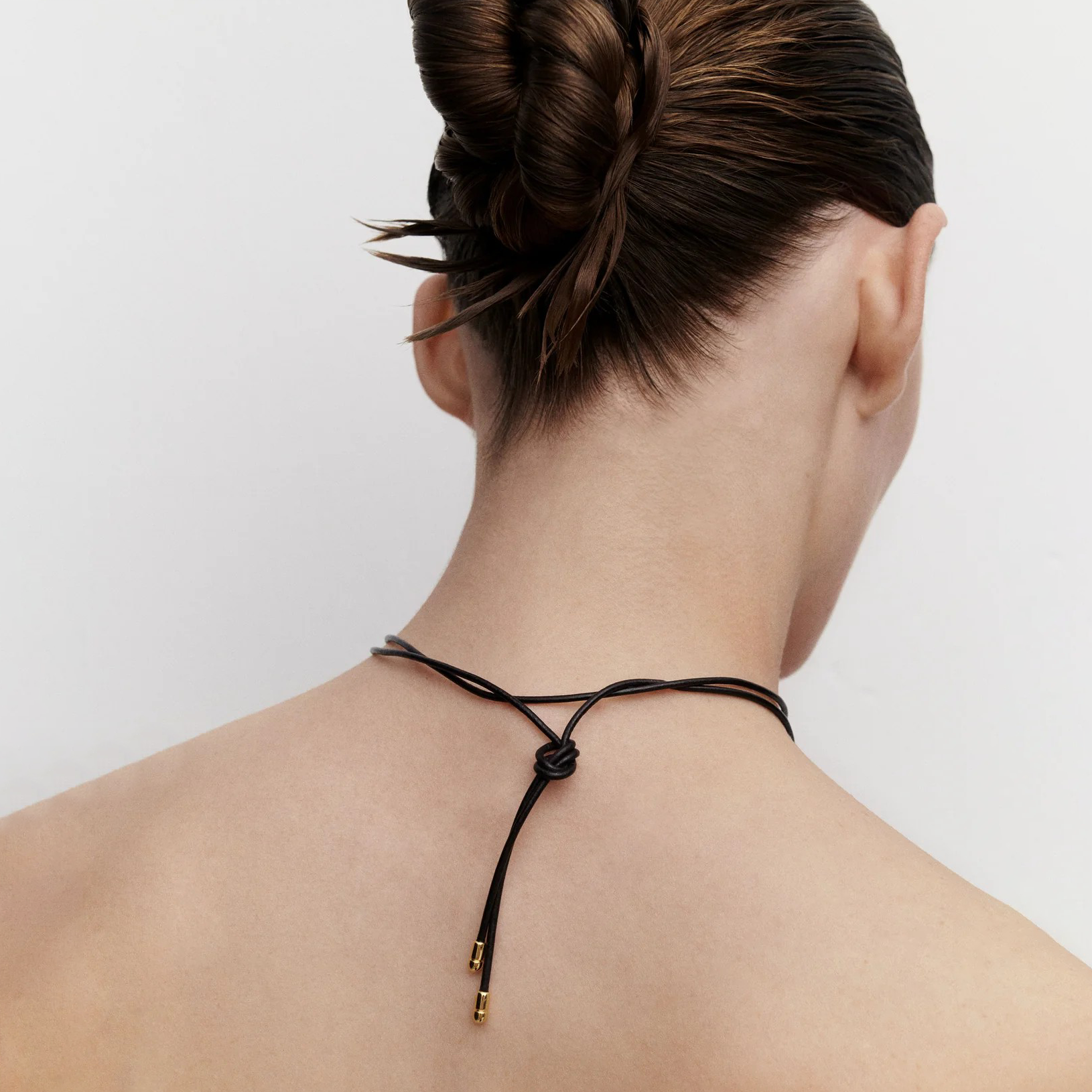 Dana leather bow necklace